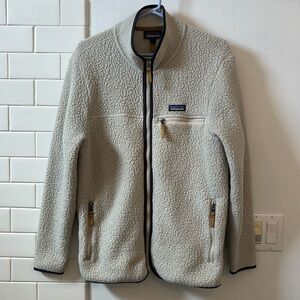 Patagonia Women's Retro Pile Fleece Jacket in Natural size Large